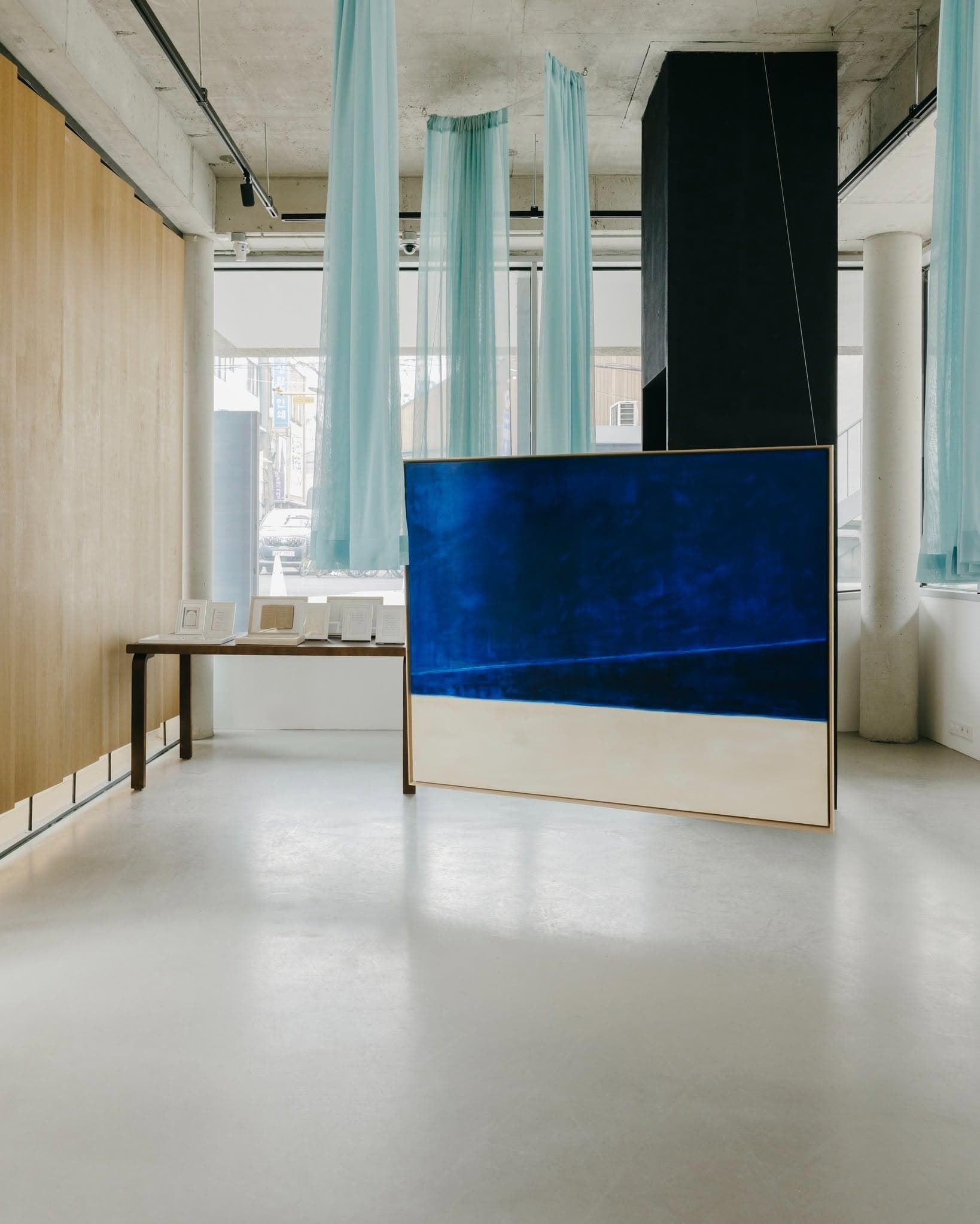 블루도어북스 전시 〈이 모든 시간으로부터〉 - 이미지 3