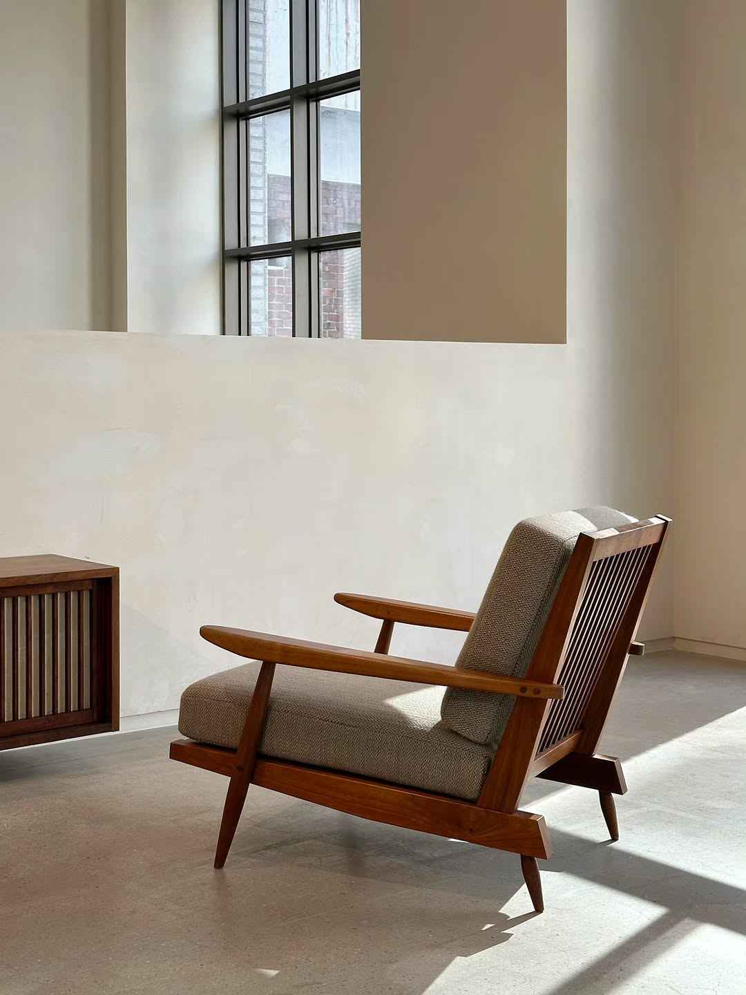 앤더슨씨 〈333 Chairs〉 - 이미지 3